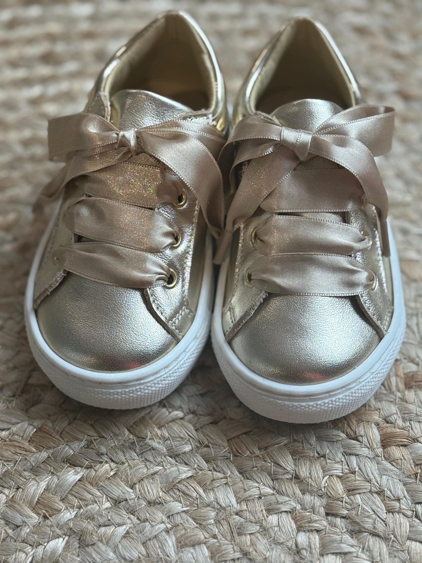 Champagne Sneakers met steentjes - Andanines