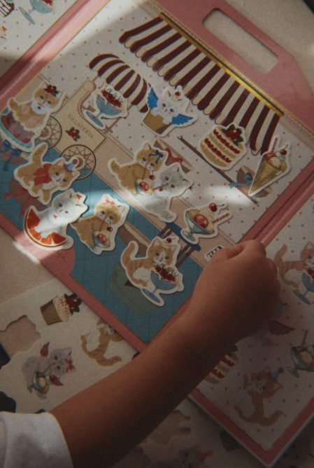 Magical Sticker Book Kittens - Konges Slojd