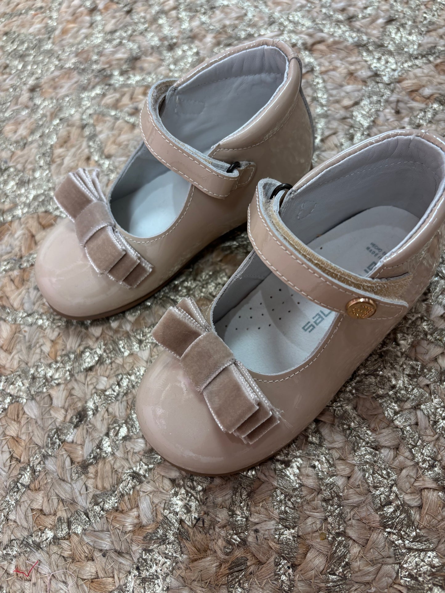 Ballerina Velvet Bow Beige - Andanines