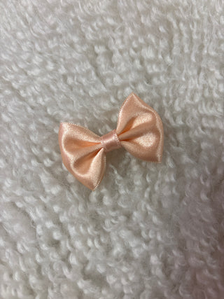 Butterfly Bow Mini Pale Peach - Petite Zara