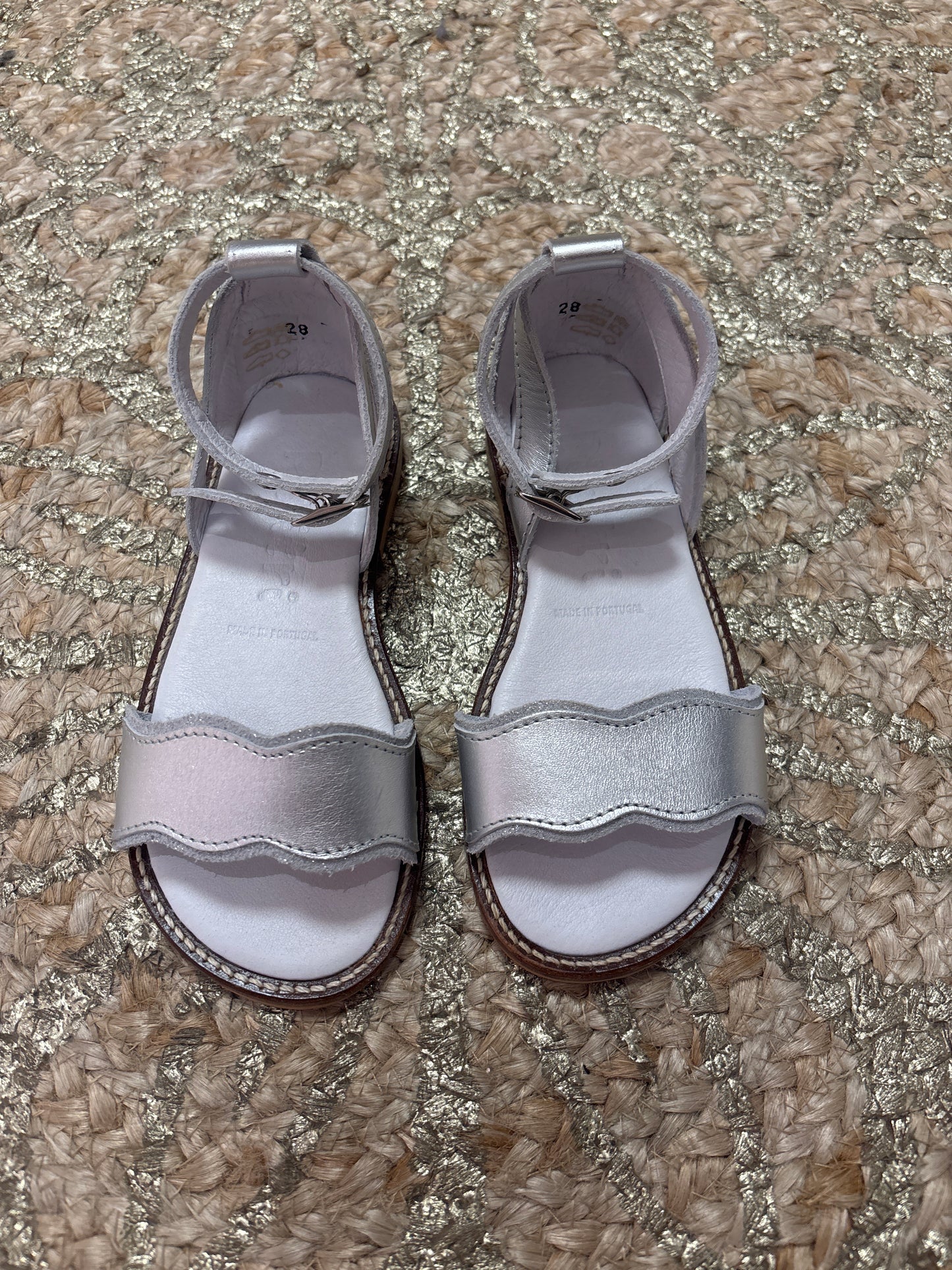 Sandal Silver - Pikitri