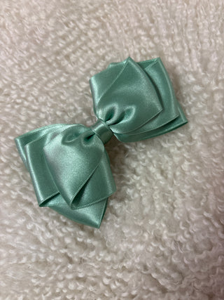 Butterfly Bow Medium Green - Petite Zara