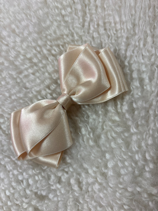 Butterfly Bow Medium Champagne - Petite Zara