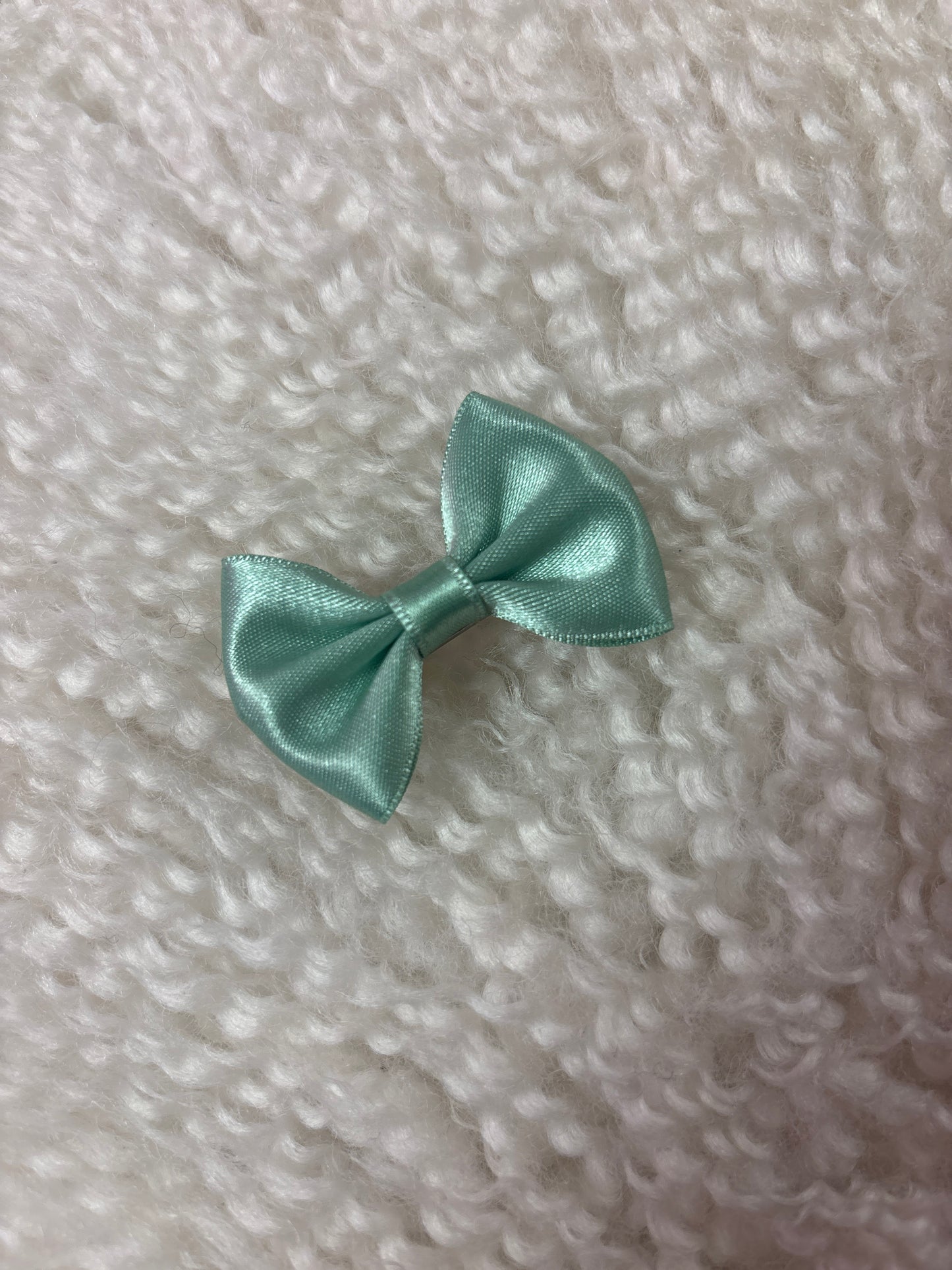 Butterfly Bow Mini Light Green - Petite Zara