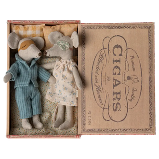 Mum and dad mice in cigarbox - Maileg